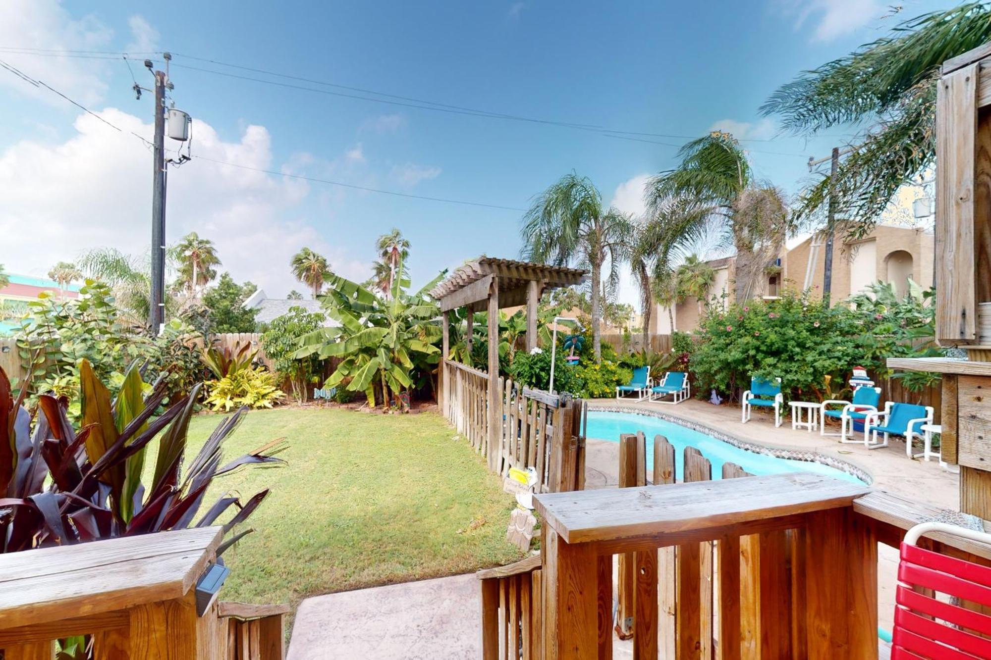 Butterfly Vine Escape Villa South Padre Island Exterior photo